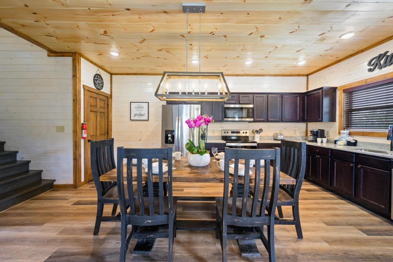 Osprey Nest Cottage Modern New Cabin Піджен-Фордж Екстер'єр фото